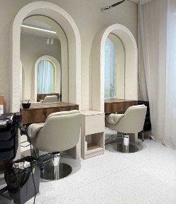 Сдается место парикмахера в аренду в салоне красоты