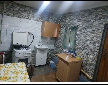 Сдаю времянку районе тастака 1-2 человек газ отопление горячая вода