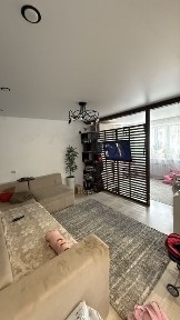 Продается 1-комнатная квартира с современным ремонтом в городе Тобыл