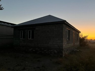 Үй сатылады жер көлемі 12