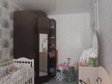 Срочно продам 3х комнатную квартиру в районе востока! По улице Абая!