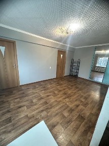 Продам трёхкомнатную квартиру