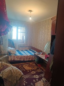 Продается трёх комнатная квартира на пятом этаже