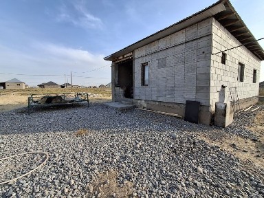 Үй сатылады. Дом продаётся 10соток жерімен