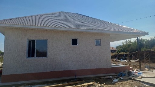 Продам дом 2х комнатный 80кв/м участок 8 соток