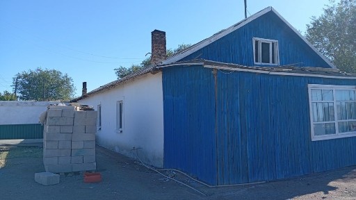 Продоется Дом Аэропорт Грп+500 гектар земельный участок