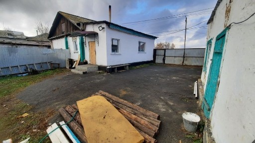 Продам дом, все вопросы по телефону