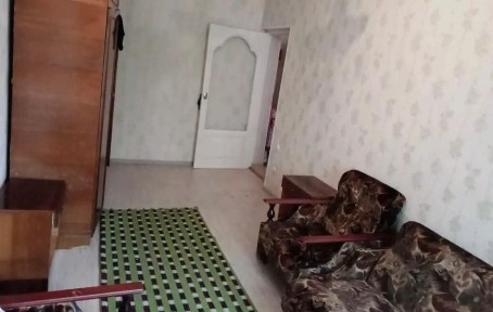 Продам 3 к 80 кв. р-н нового ЦОТА 2/3