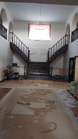 Сдается в посуточно большой цокольный коттедж