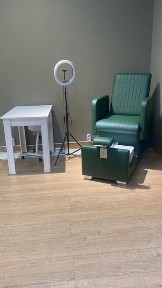 Сдам маникюрный стол