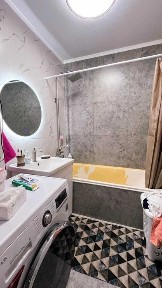 4-комн квартира Жулдыз Эмиль Империя