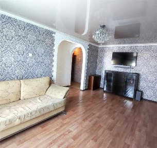 Продаю 2 комн. квартиру на 5 этаже с мебелью по ул. Сейфуллина.