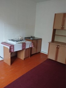 Тез арада 2 бөлмелі үй жалға беріледі!