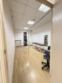 Сдам место шугаринг, ресницы