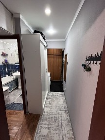 Продам 1 коммнатную квартиру в 11 микрорайоне