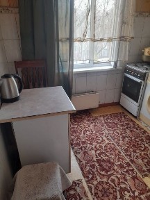 Квартира находиться рядом, дом с барахолкой айнабулак 1