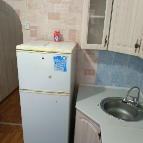 Сдам 1 км кв район угл есет бат и абай