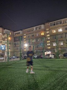 Срочно! 2 ком. кв. на 2 этаже в 15 микрорайоне, 33 дом по набережной!