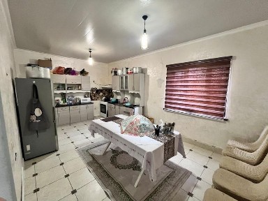 Уй сатылады магазинімен Біраз заттар қалады