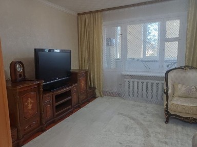 Продается 3-х комнатная квартира. По адресу 12мкр.