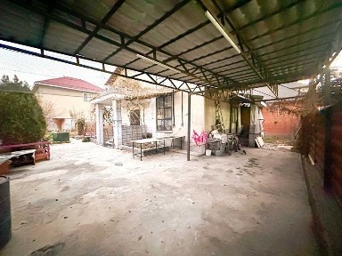 Отдельный дом · 5 комнат · 195.6 м² · 6 сот., мкр Калкаман-2, 23/1