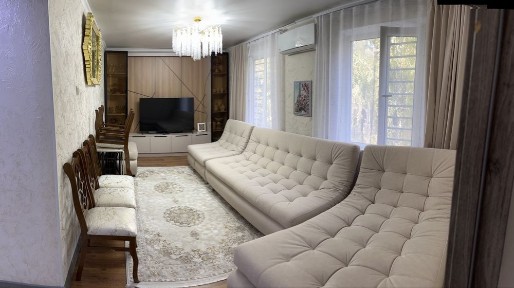 Продам 3-х ком Абая-Правда ТРЦ “Москва”новый ремонт и мебелью.