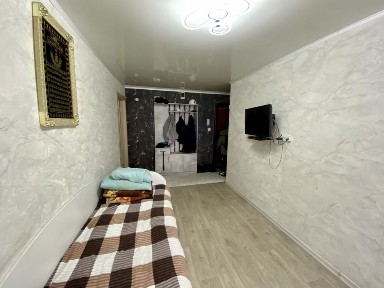 Продам 3-комн квартиру на 2 этаже 28 квартал !