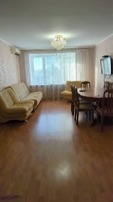 Сдам 4-х ком квартиру