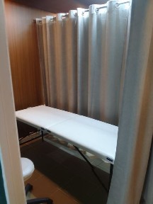 Сдам место под шугаринг, ресницы, маникюр