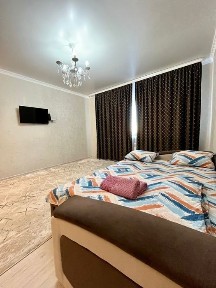 Сдам посуточно квартиру в 12мкр. Действует каспи ред!