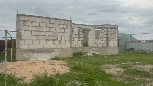 Продам времянку и недостроенный дом