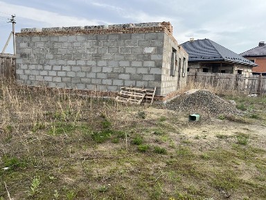 Недостроенный дом, коробка 80 квадратов, фундамент для 2-х этажей