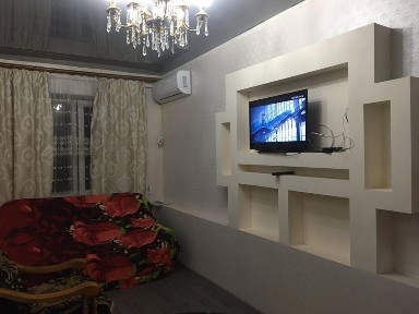 Сдам 2х комн кв в самом центре города!