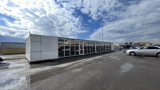 Продам на против ТД САМГАУ Отличный проходимость можно забрать