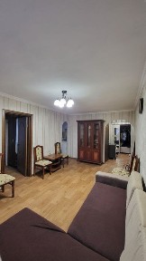 Сдаёт в аренду 2 комнатная квартира