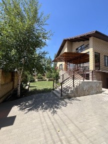 Продам Мансардный Дом Коттедж