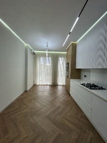 Продам 4 к. кв., в 8 мкр.