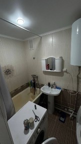 Продам квартирау 1 комнатную с ремонтом отличном местоположнием юность