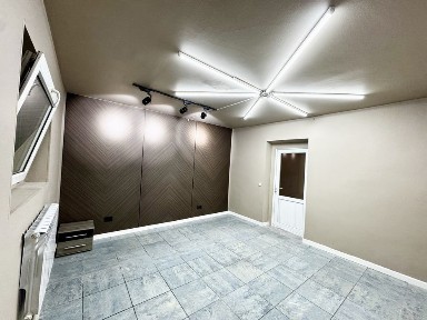 Коммерческое помещение с отельным входом