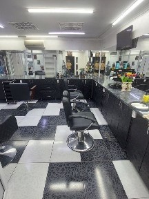 Сдается парикмахерское кресло в аренду