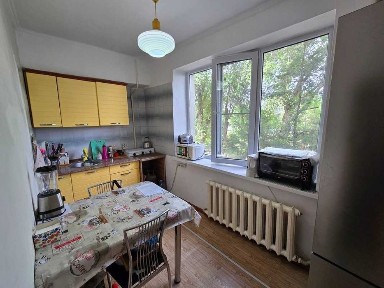 Продам 2 комнатную квартиру Красногорская 35г, 13-й военный городок