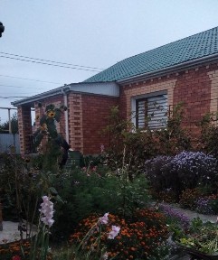 Продам дом в ж м. Дружба 120 м2,на земельном участке 9,5 соток