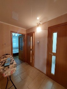 Продам трёшку новой планировки. Победы 3. Мебелирована. Школа во дворе