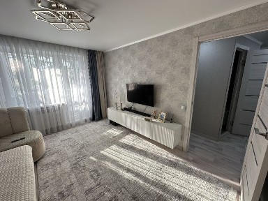 Продам квартиру. Станция Тобол. Улица Кооперативная 1. 3 этаж