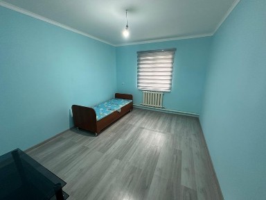 Сдам трехкомнатную квартиру в Сарагаше