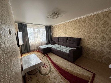 3-х комнатная в 11 мкр.