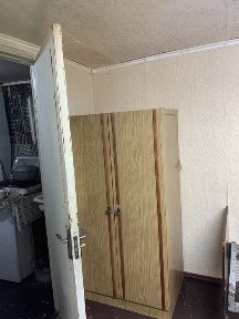 Времянка полностью мебелированна