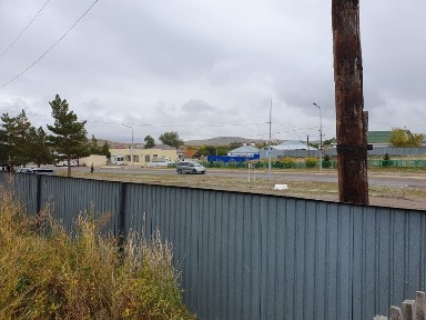 Дом с земельным участком