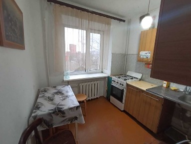 продам 3 комнатную квартиру за 12.2 млн