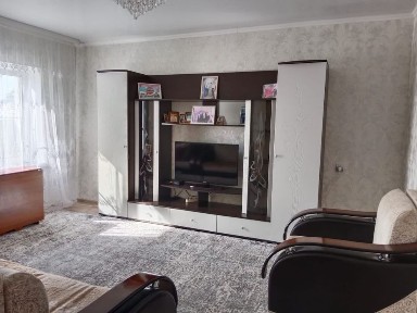 Продам дом в п. Бестамак.